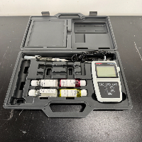 Thermo Scientific Eutech Handheld Meter Kit image 0